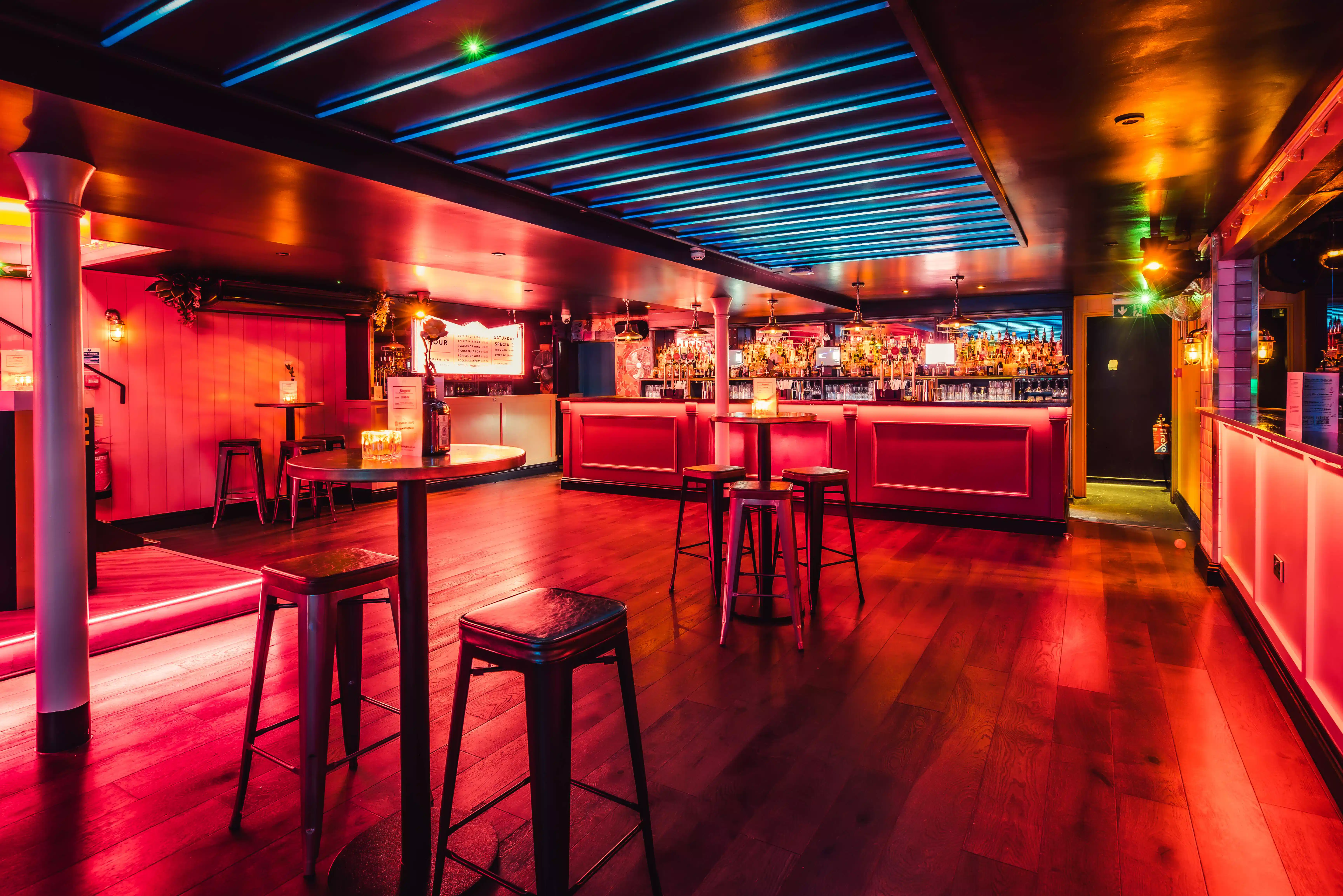 Simmons Bar | Shoreditch